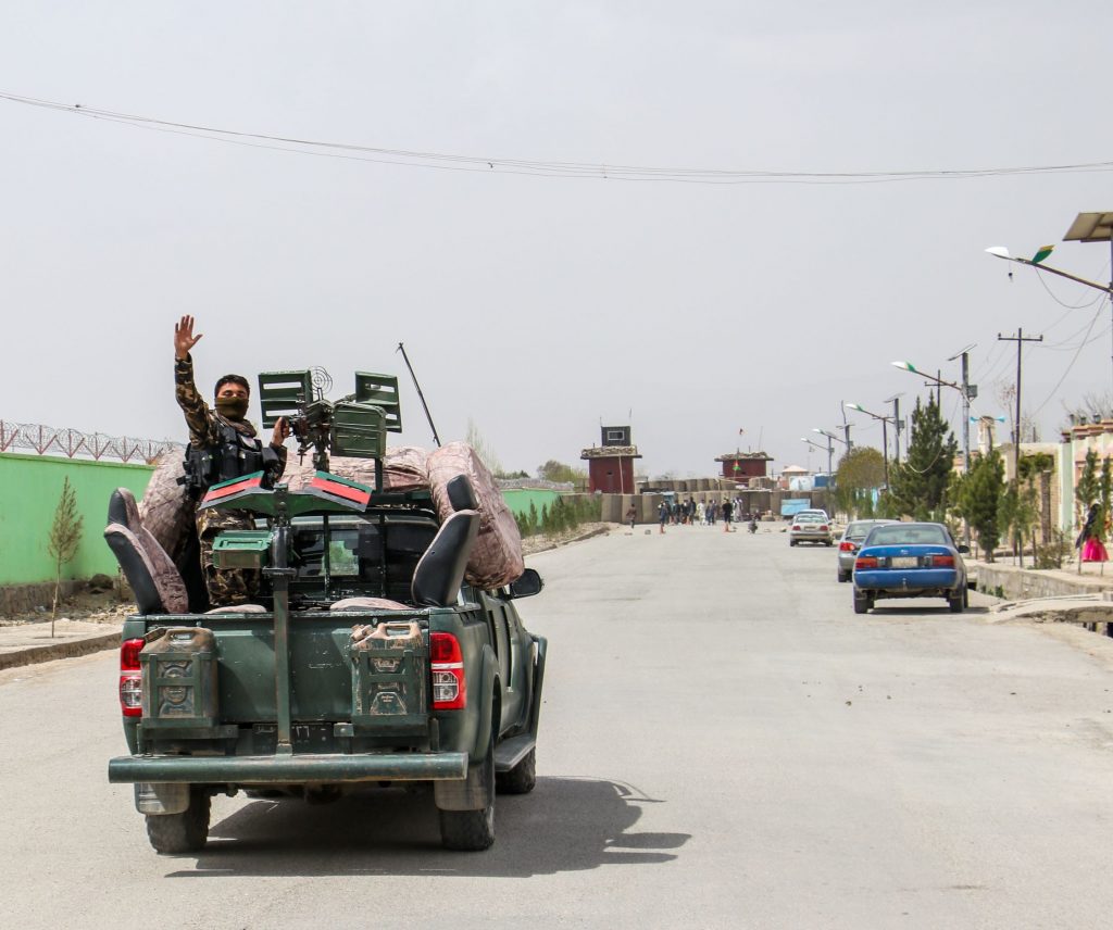 Afghani security forces leaving the city of Kabul in August 2021 after takeover of the Taliban